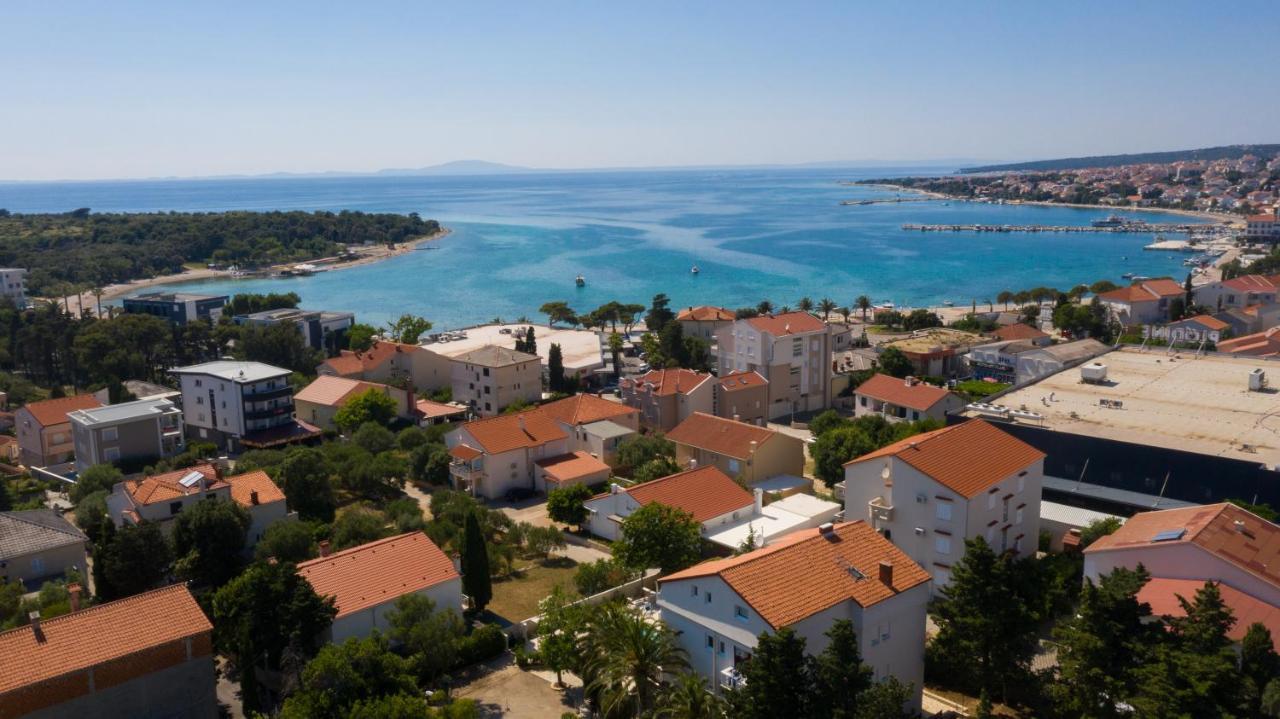 Pool Apartments Galeb Novalja Dış mekan fotoğraf