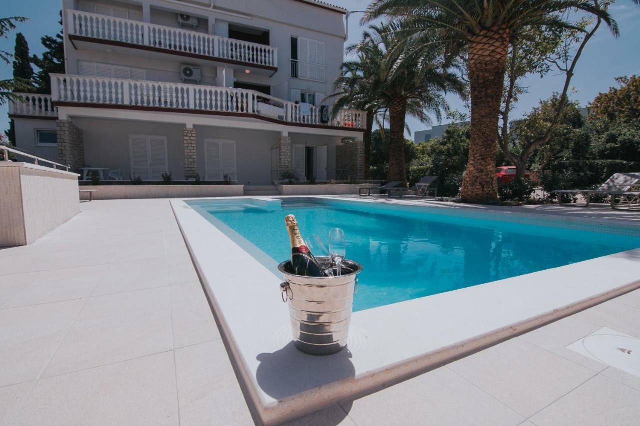 Pool Apartments Galeb Novalja Dış mekan fotoğraf